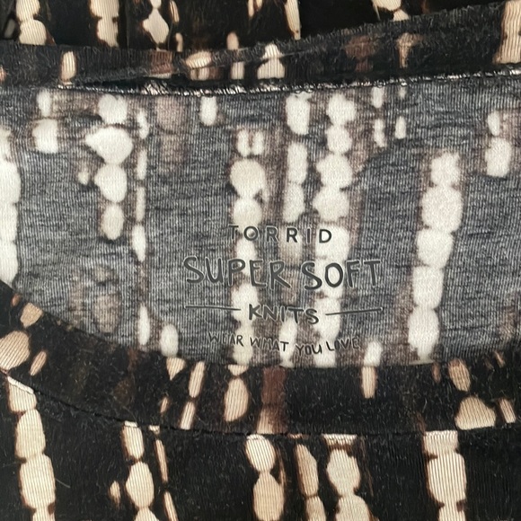 torrid Dresses & Skirts - Torrid Super Soft Tie Dye dress (black, cream and brown)